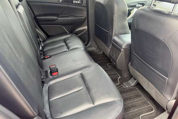 2024 Mitsubishi Eclipse Cross PHEV XLS PLUS YB