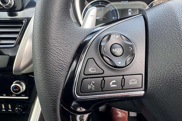 2024 Mitsubishi Eclipse Cross PHEV XLS PLUS YB