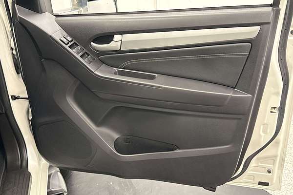 2015 Isuzu MU-X LS-T