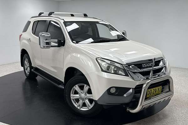2015 Isuzu MU-X LS-T