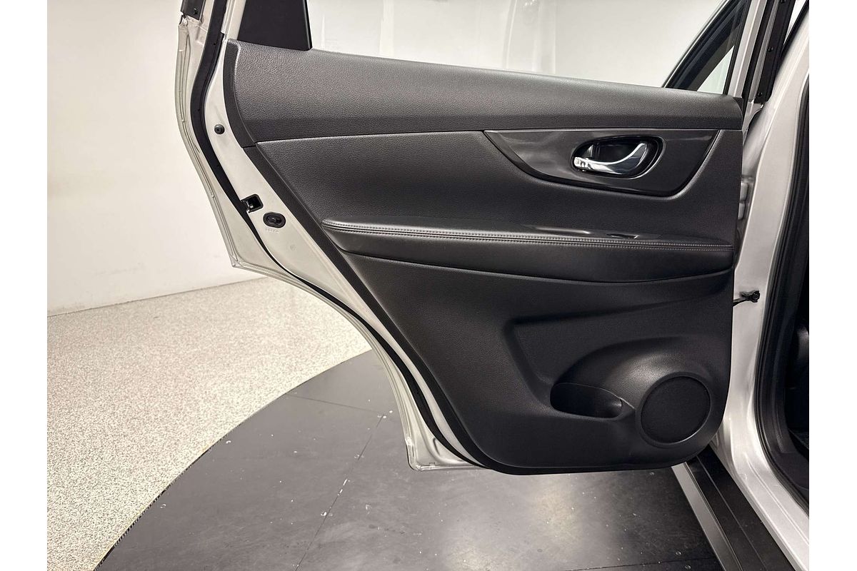 2017 Nissan X-TRAIL ST T32