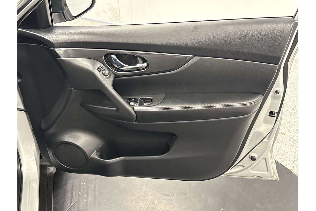 2017 Nissan X-TRAIL ST T32