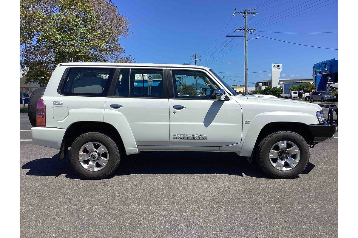 2011 Nissan Patrol ST GU 7
