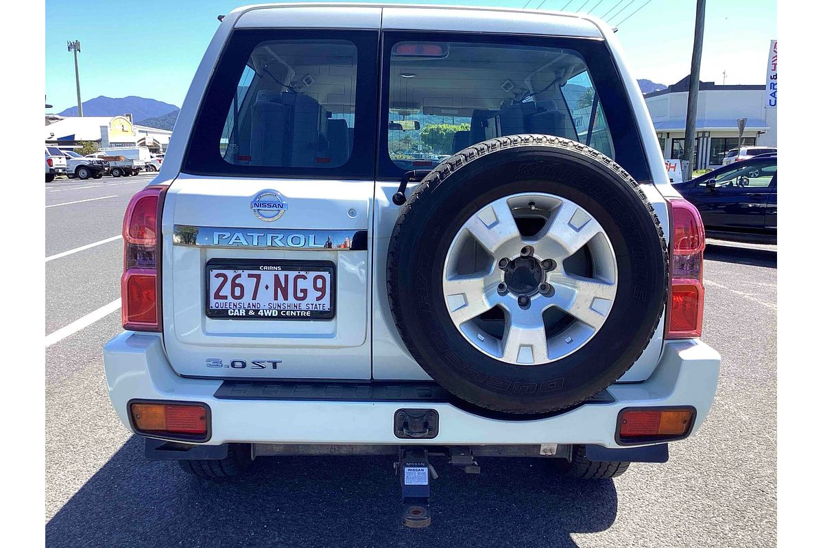 2011 Nissan Patrol ST GU 7