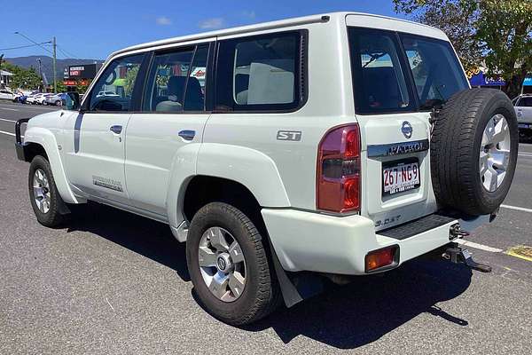 2011 Nissan Patrol ST GU 7