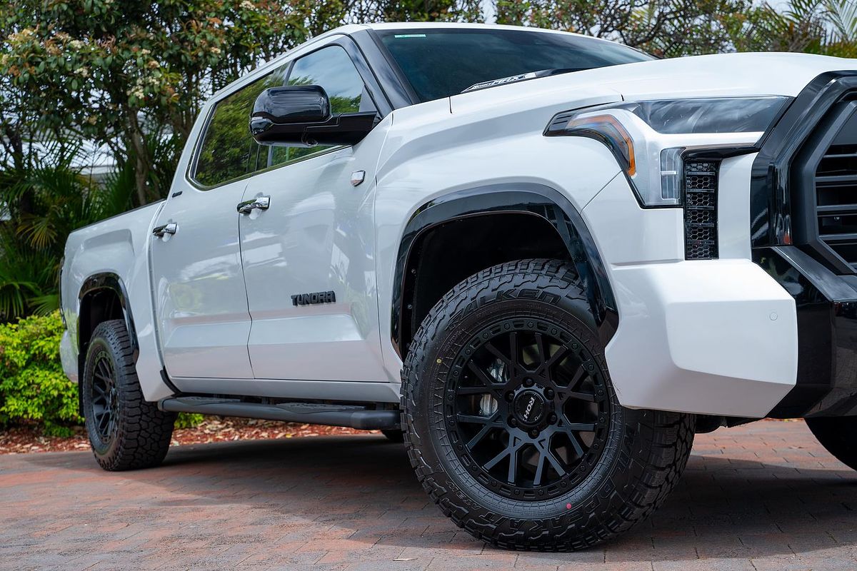 2024 Toyota Tundra Limited VXKH75L 4X4