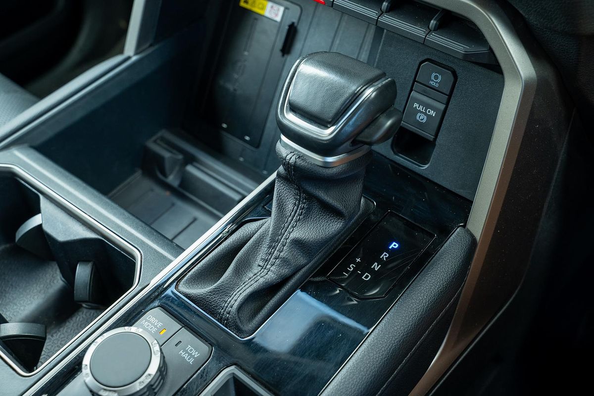 2024 Toyota Tundra Limited VXKH75L 4X4