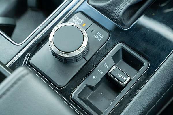 2024 Toyota Tundra Limited VXKH75L 4X4