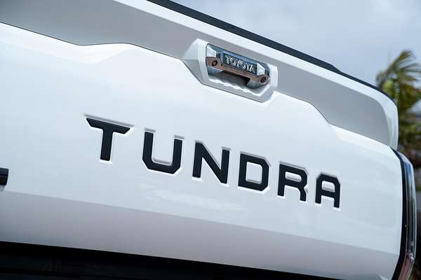 2024 Toyota Tundra Limited VXKH75L 4X4