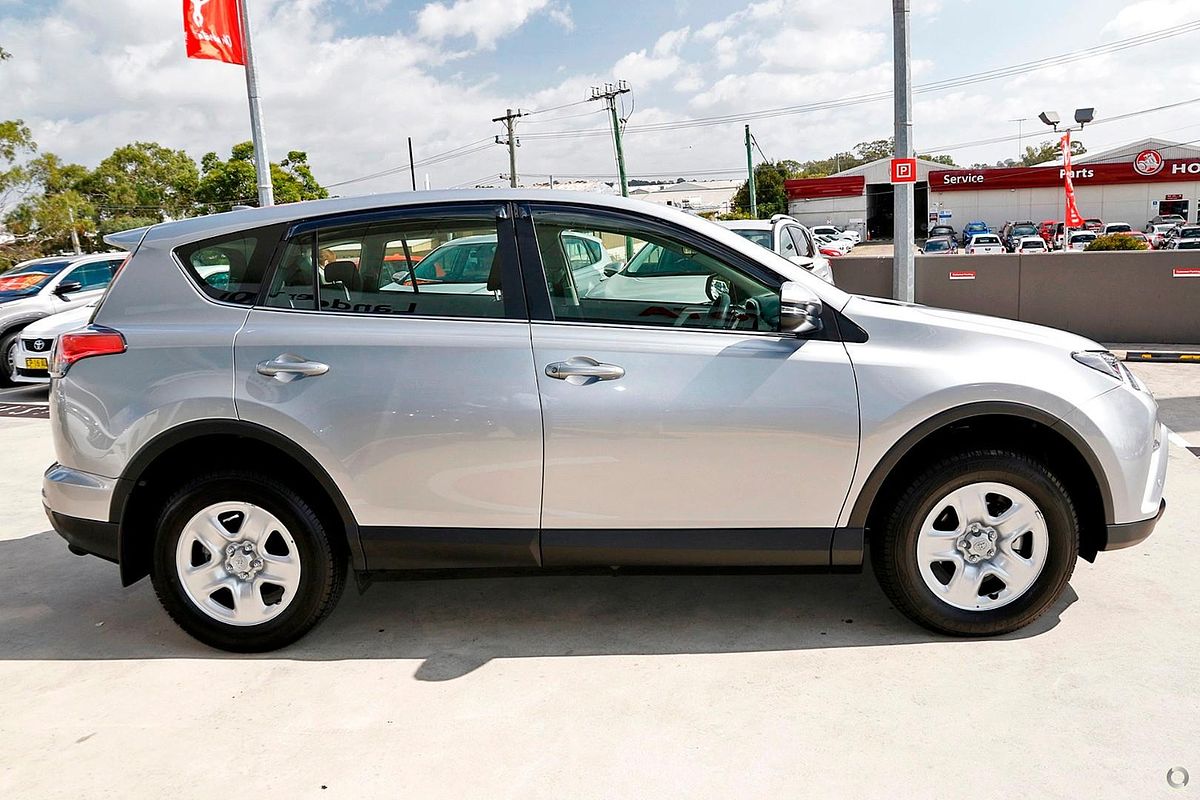 2018 Toyota RAV4 GX ZSA42R