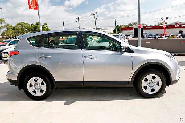 2018 Toyota RAV4 GX ZSA42R