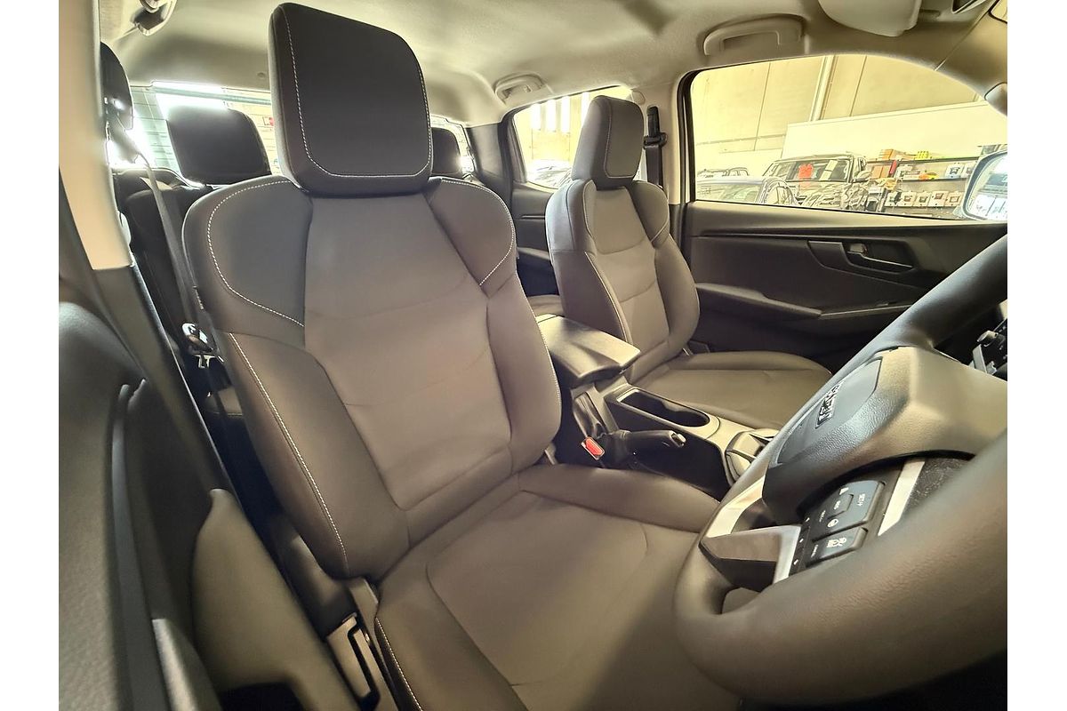 2025 Isuzu D-MAX SX 4X4