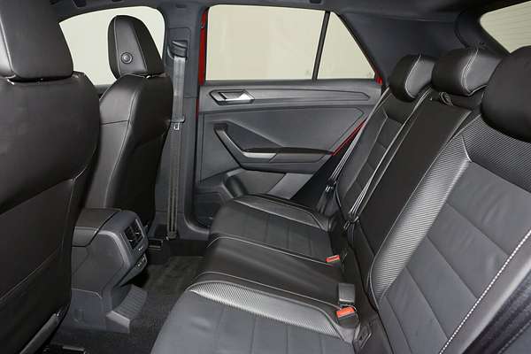 2024 Volkswagen T-Roc 140TSI R-Line D11