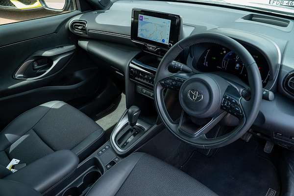 2024 Toyota Yaris Cross Urban MXPJ10R