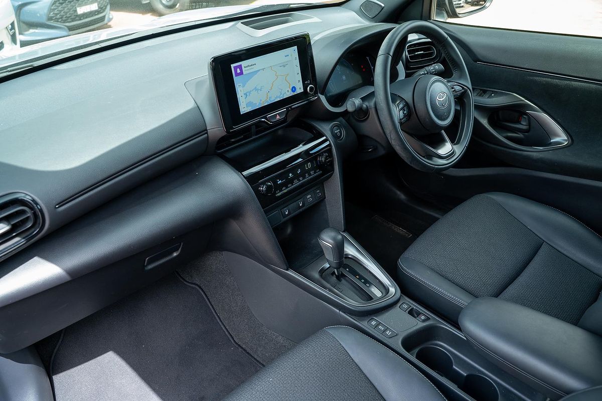 2024 Toyota Yaris Cross Urban MXPJ10R