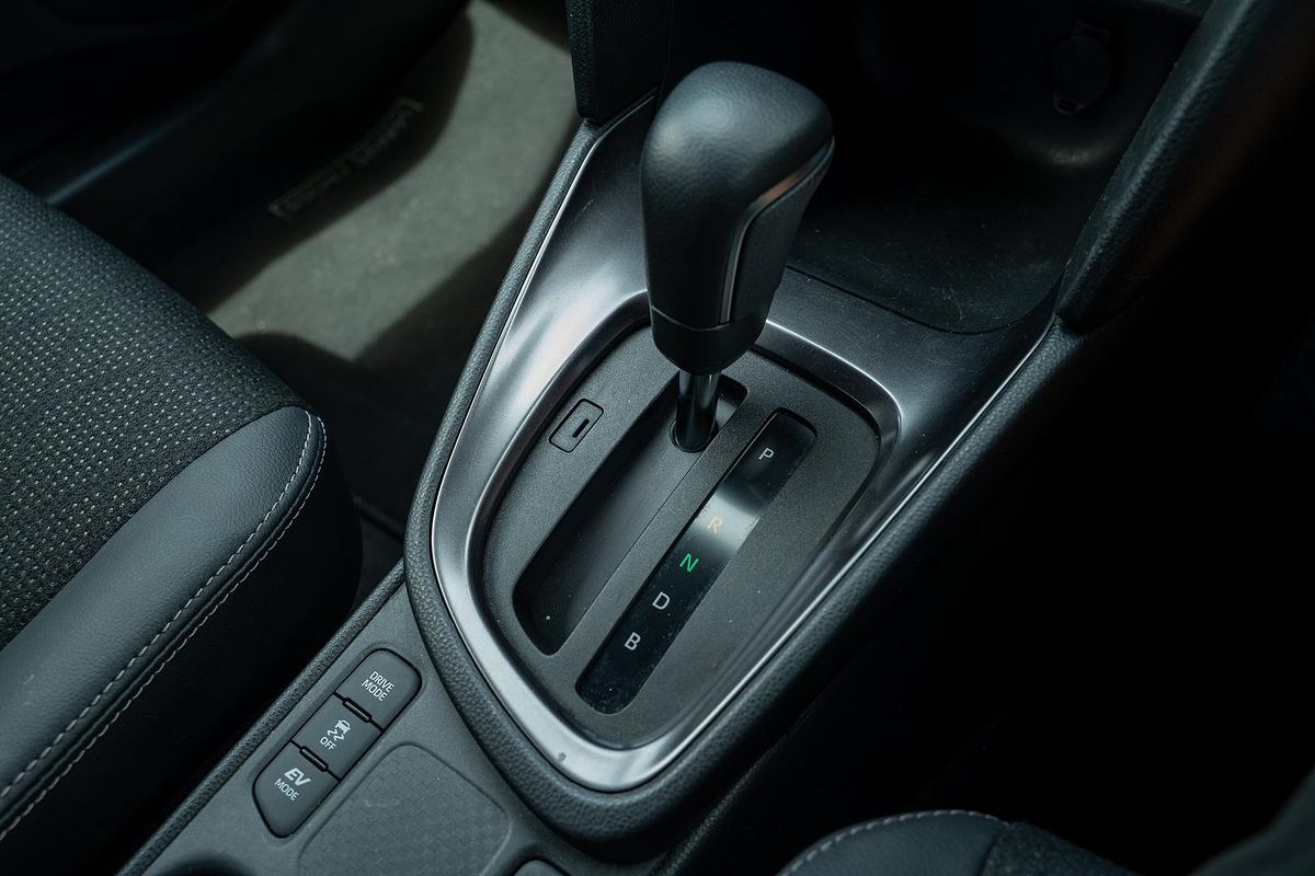 2024 Toyota Yaris Cross Urban MXPJ10R