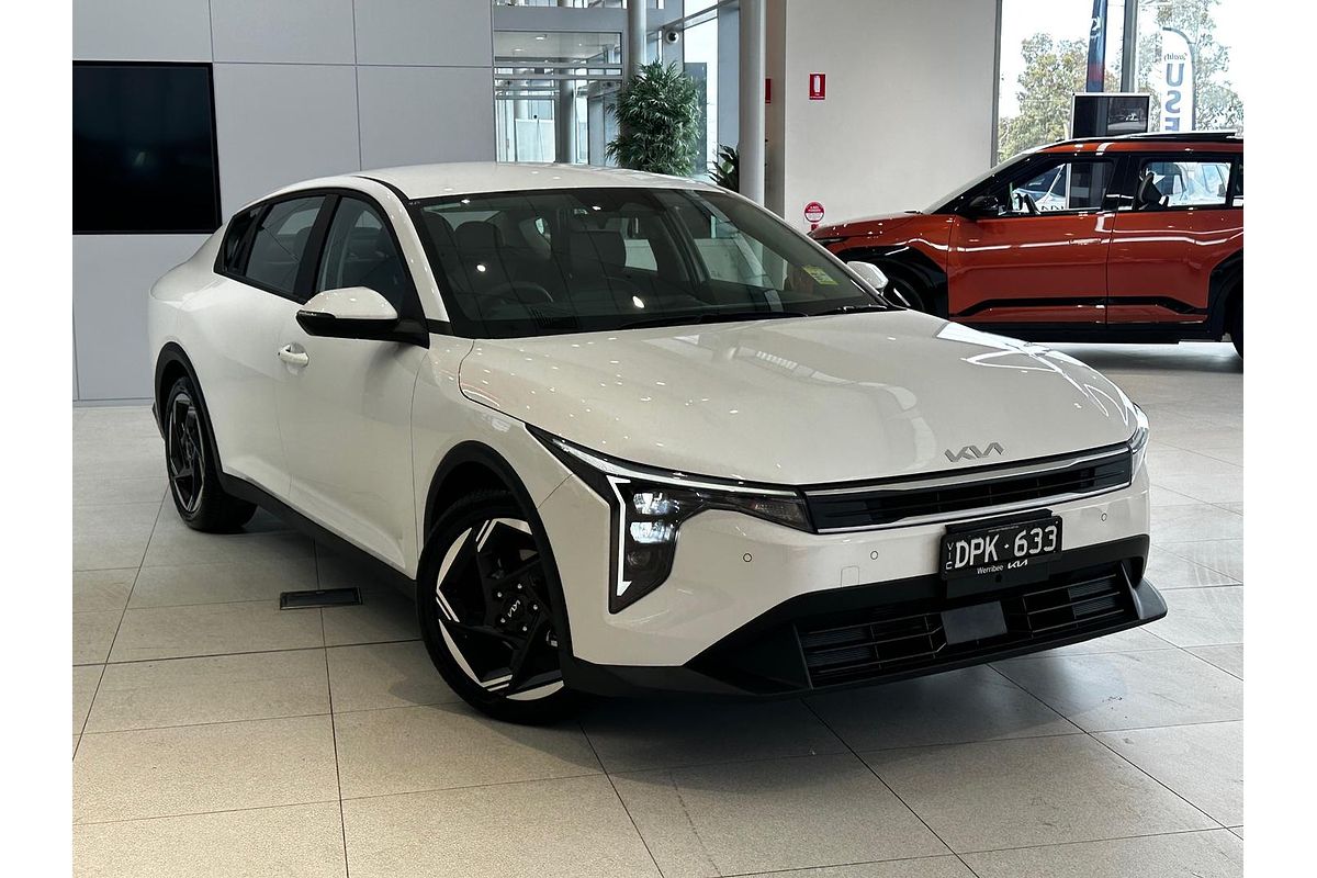 2025 Kia K4 Sport+ CL4m