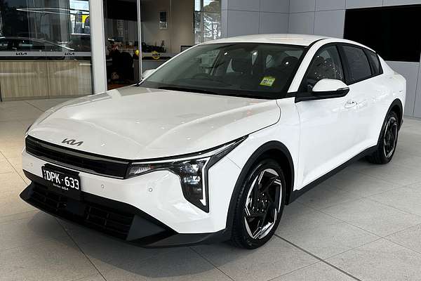 2025 Kia K4 Sport+ CL4m