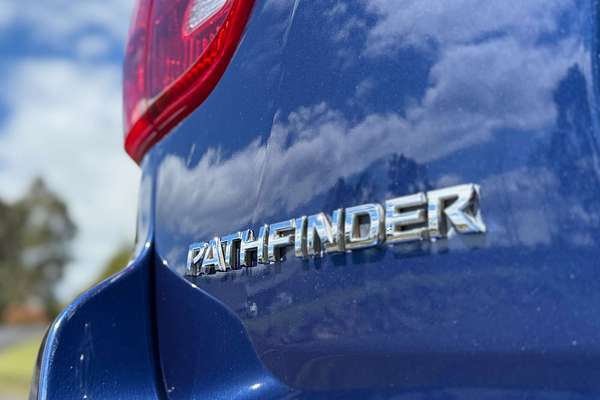 2017 Nissan Pathfinder ST R52 Series II