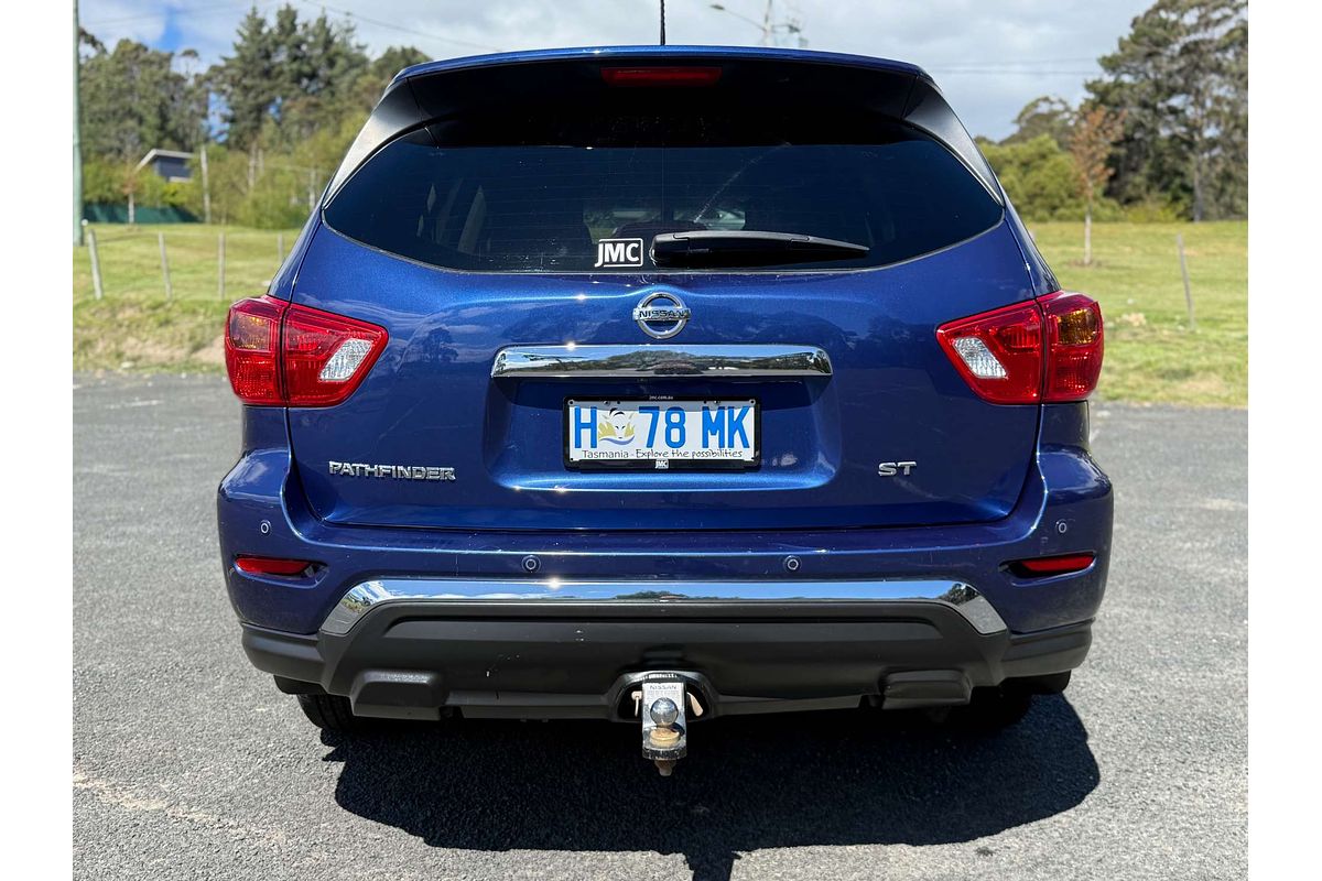 2017 Nissan Pathfinder ST R52 Series II