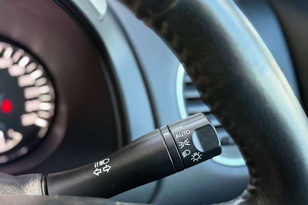 2017 Nissan Pathfinder ST R52 Series II