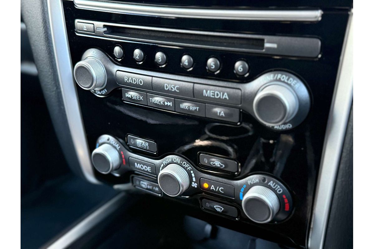 2017 Nissan Pathfinder ST R52 Series II