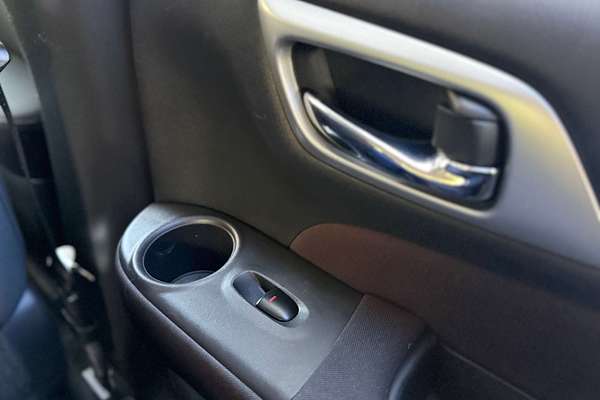 2017 Nissan Pathfinder ST R52 Series II