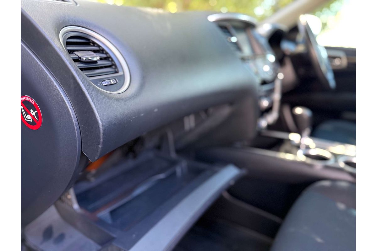 2017 Nissan Pathfinder ST R52 Series II