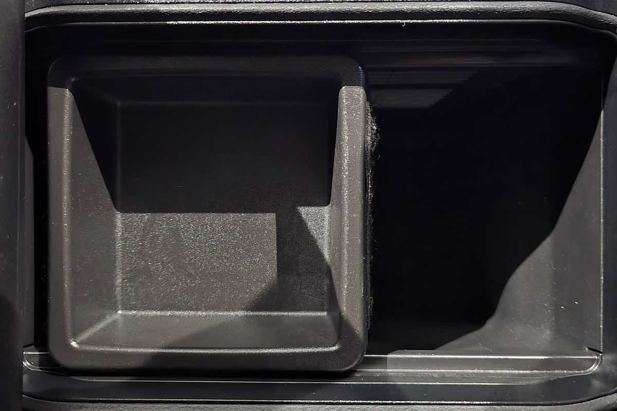 2022 Toyota Landcruiser Sahara FJA300R