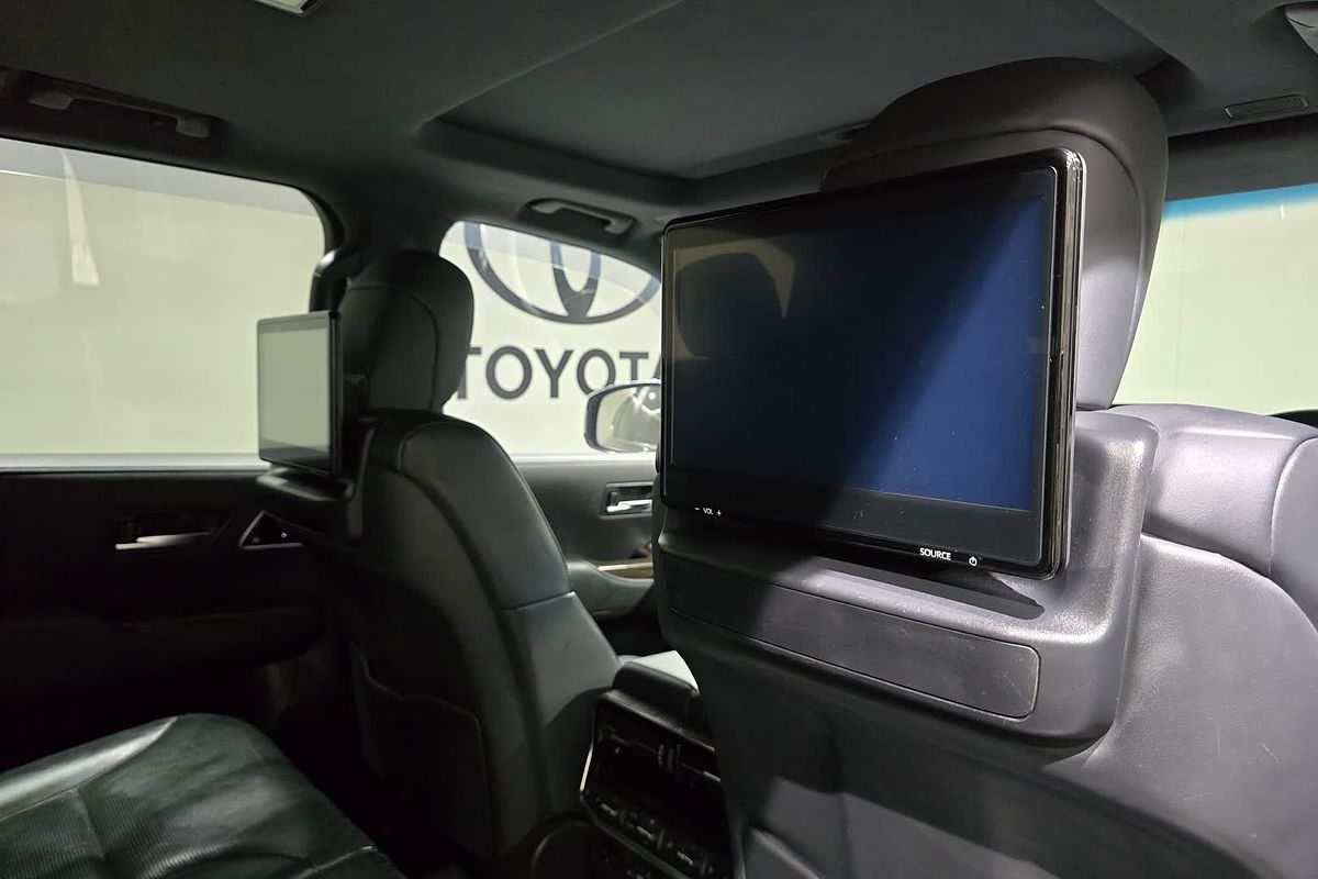 2022 Toyota Landcruiser Sahara FJA300R