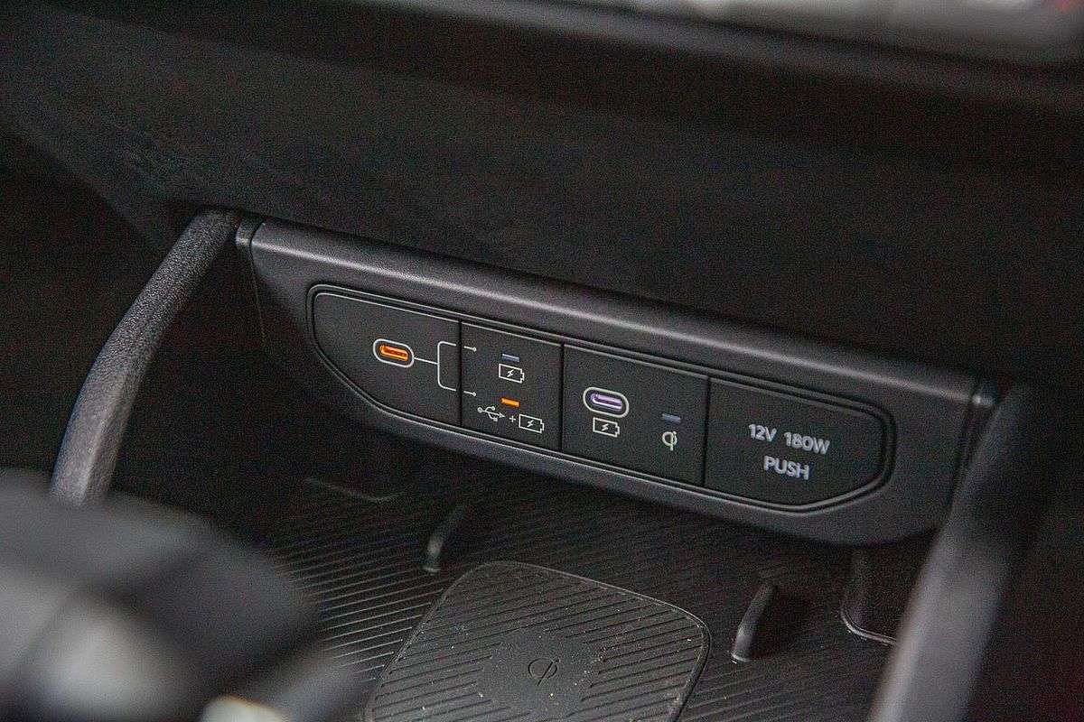 2025 Kia K4 GT-Line CL4m