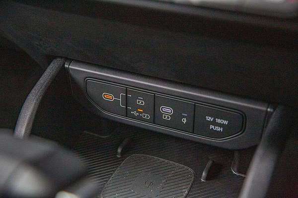 2025 Kia K4 GT-Line CL4m