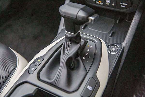 2025 Kia K4 GT-Line CL4m