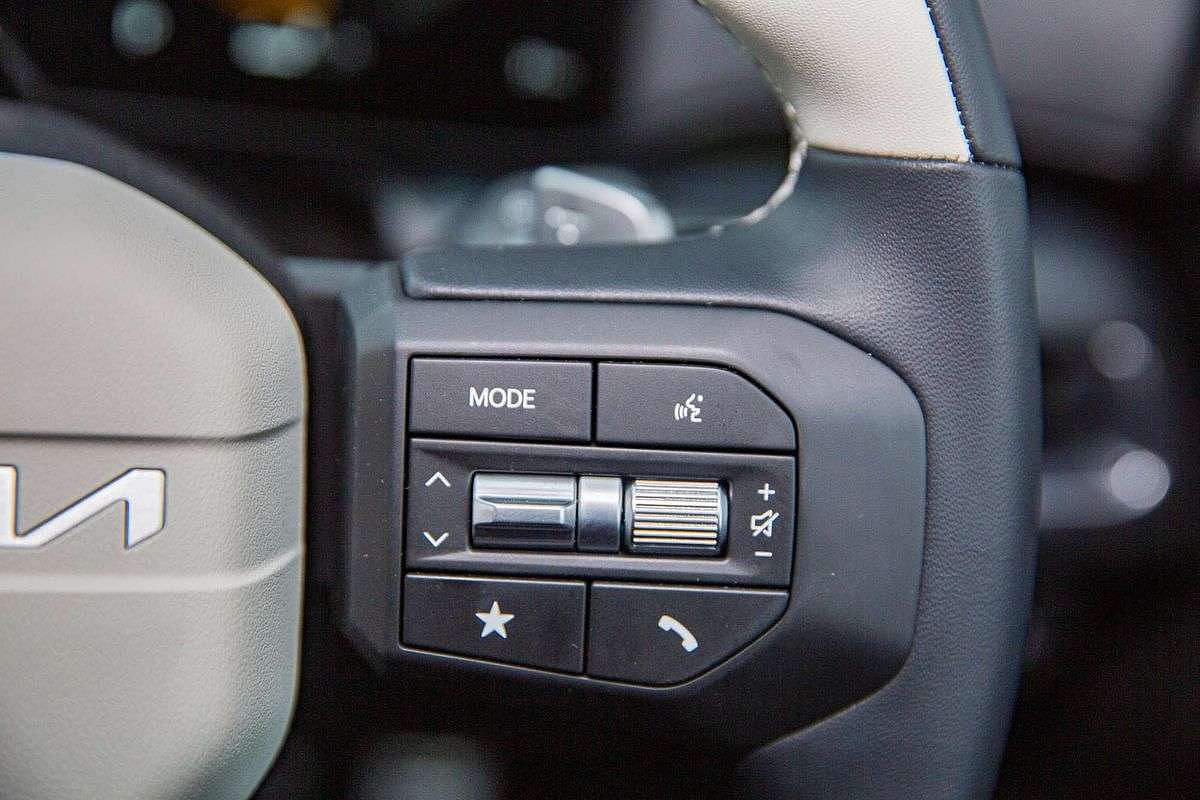 2025 Kia K4 GT-Line CL4m