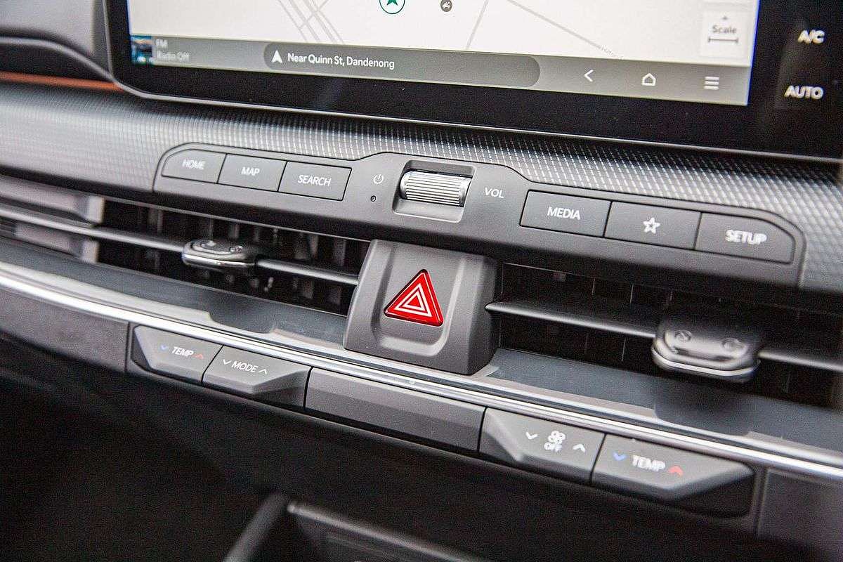 2025 Kia K4 GT-Line CL4m