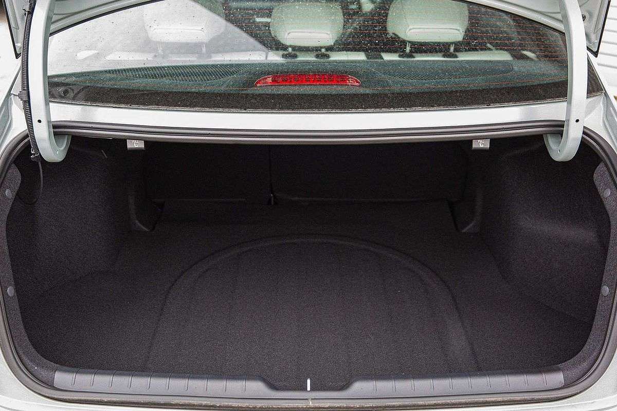 2025 Kia K4 GT-Line CL4m