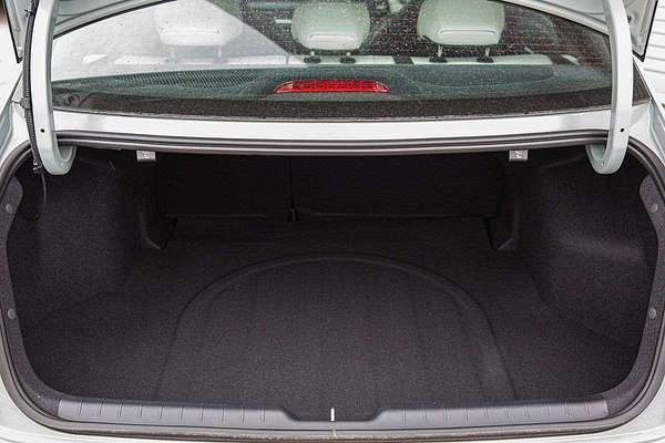 2025 Kia K4 GT-Line CL4m