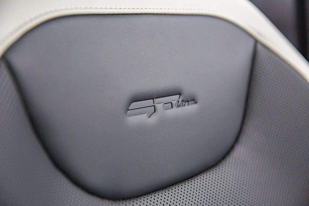 2025 Kia K4 GT-Line CL4m