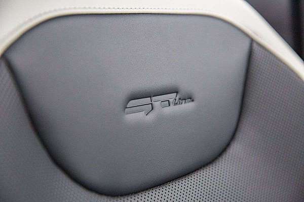 2025 Kia K4 GT-Line CL4m