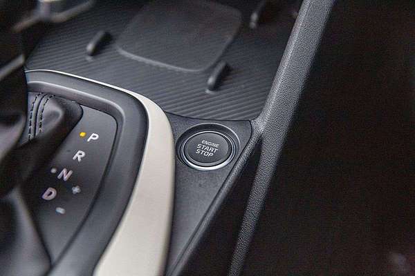 2025 Kia K4 GT-Line CL4m