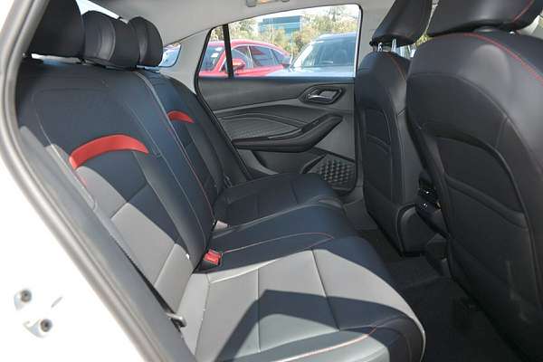 2024 MG MG5 Essence