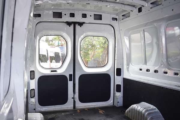 2022 LDV Deliver 9 LWB Mid Roof
