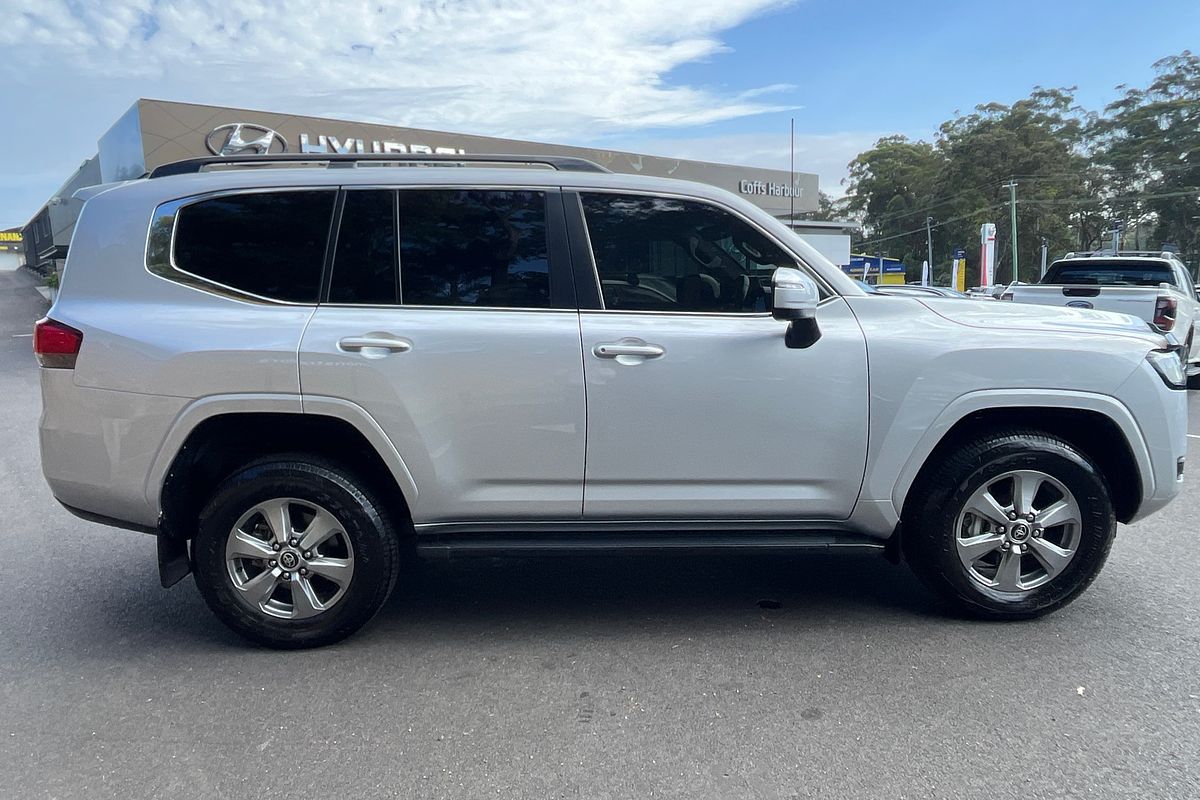 2023 Toyota Landcruiser VX FJA300R