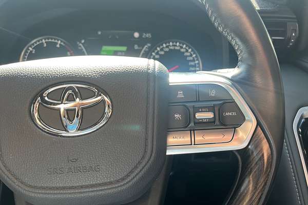 2023 Toyota Landcruiser VX FJA300R