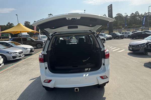 2016 Isuzu MU-X LS-M