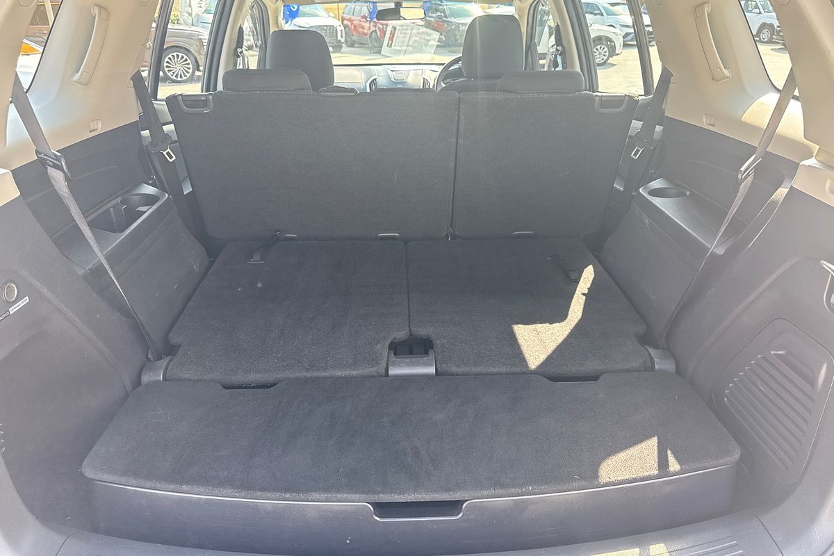 2016 Isuzu MU-X LS-M