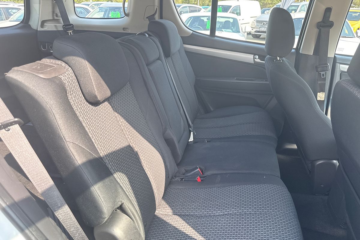 2016 Isuzu MU-X LS-M