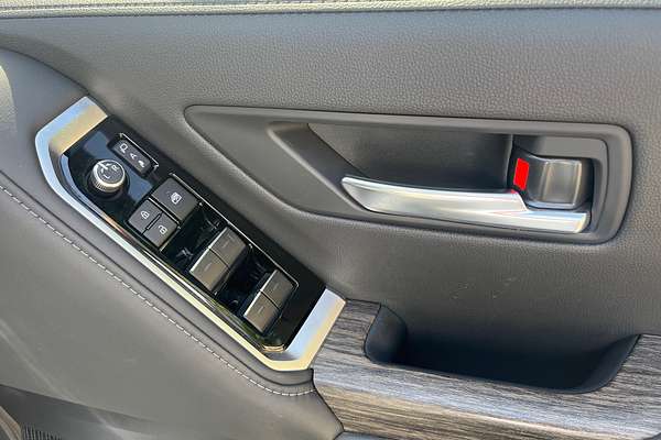 2023 Toyota Landcruiser VX FJA300R