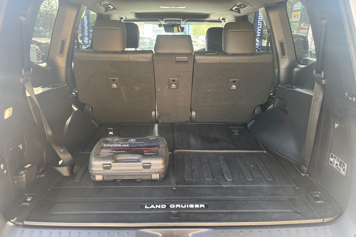 2023 Toyota Landcruiser VX FJA300R