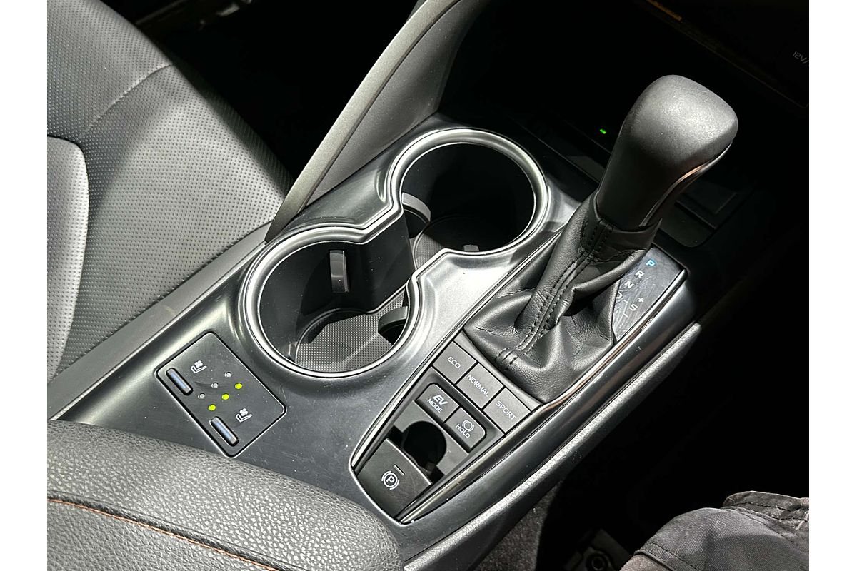 2018 Toyota Camry SL AXVH71R